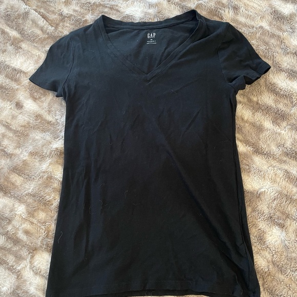 Black GAP Favorite T v-neck - Picture 2 of 3